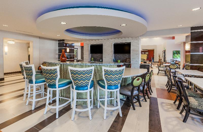Holiday Inn Express & Suites Eureka By Ihg Dış mekan fotoğraf